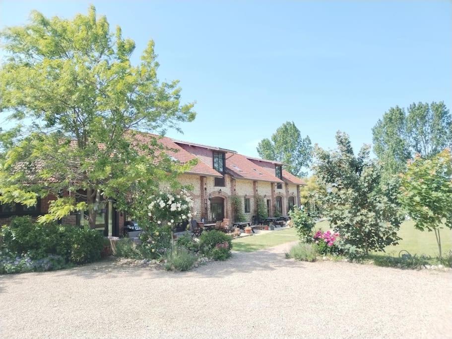 Domaine Des Cerisiers Berville-sur-Mer Exterior foto